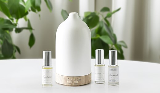 Win an Electronic Diffuser and Fragrance Oils Set